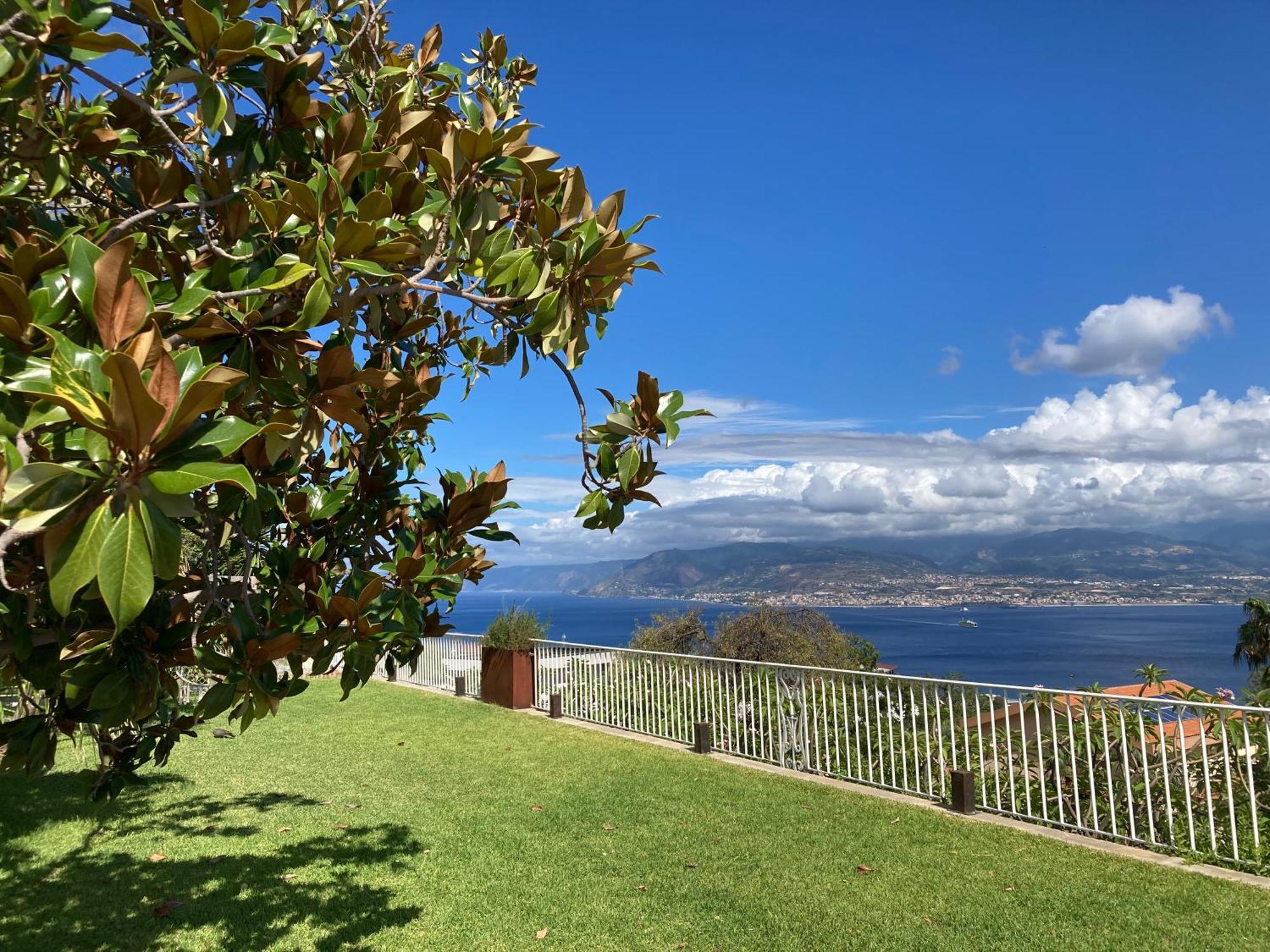 Villa Scilla E Cariddi Messina Exterior photo